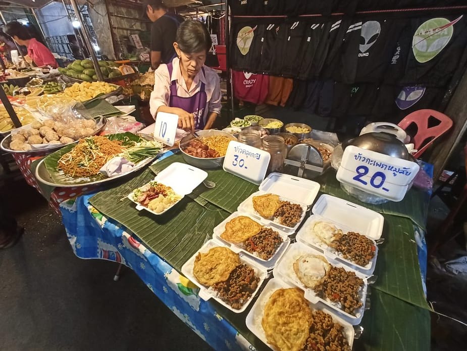Stall selling pork with omelette