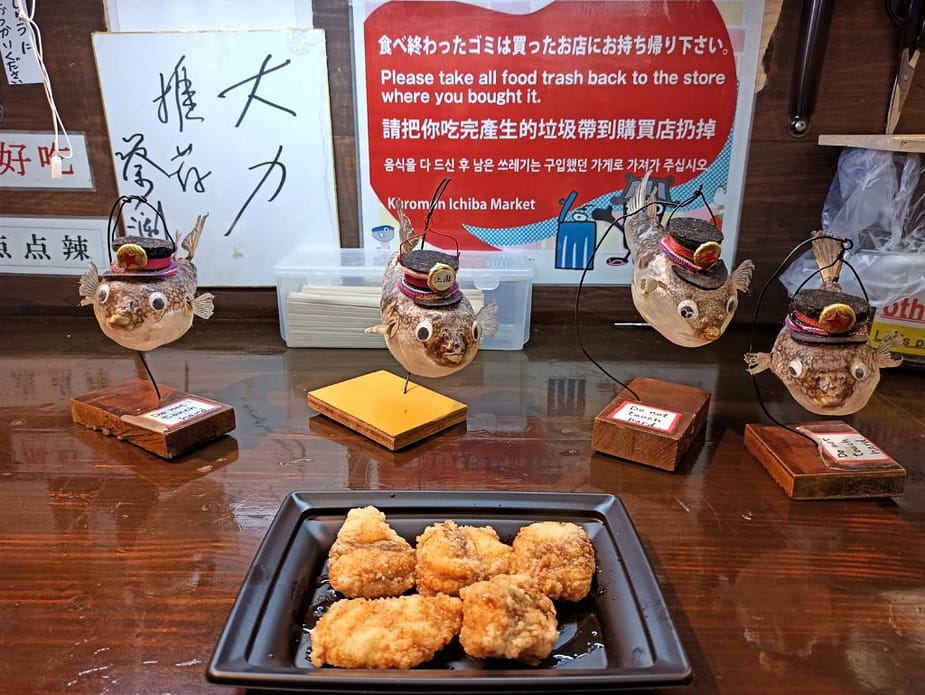 Fried fugu with fugu decorations
